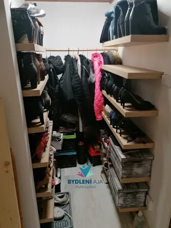 Pronájem bytu 2+1, Krupka, Sídliště, 55 m2
