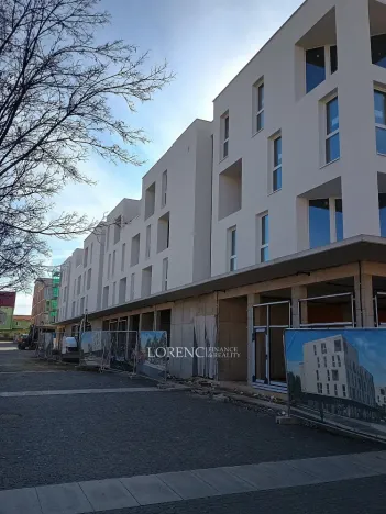 Pronájem bytu 2+kk, Veselí nad Moravou, náměstí Míru, 37 m2