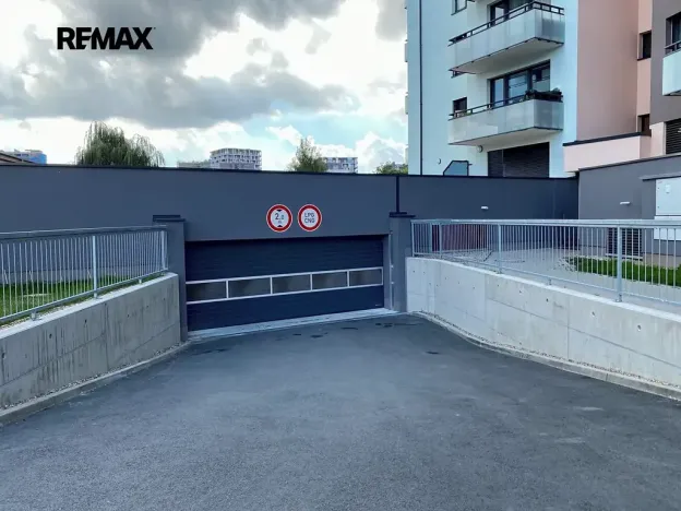 Pronájem bytu 2+kk, Praha - Hodkovičky, Šífařská, 57 m2