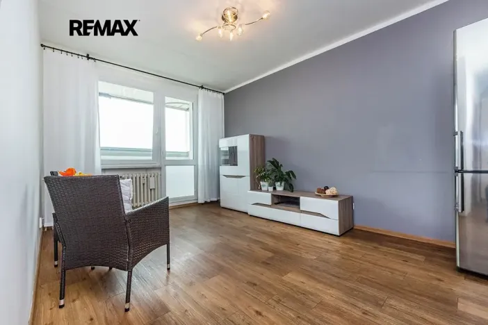 Pronájem bytu 2+kk, Kladno, Na růžovém poli, 41 m2