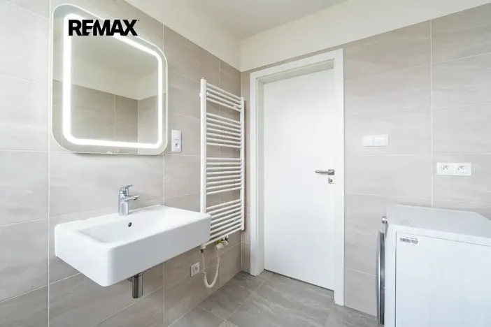 Prodej bytu 1+kk, Praha - Hrdlořezy, Učňovská, 45 m2