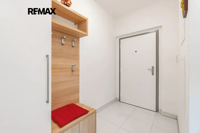 Prodej bytu 1+kk, Praha - Hrdlořezy, Učňovská, 45 m2