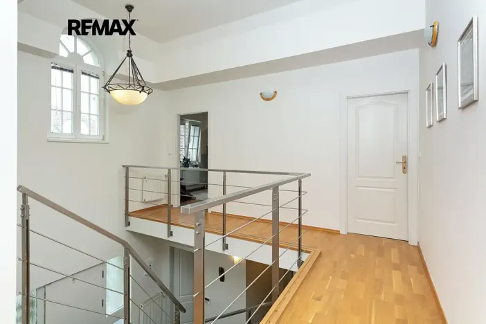 Pronájem vily, Praha - Nebušice, Na Malé Šárce, 302 m2