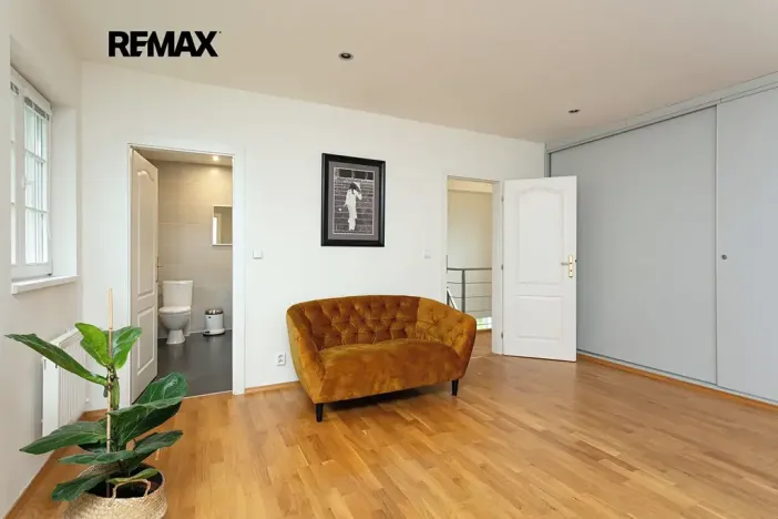 Pronájem vily, Praha - Nebušice, Na Malé Šárce, 302 m2