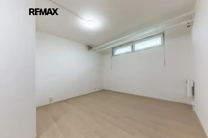 Prodej bytu 2+kk, Praha - Střížkov, Děčínská, 45 m2