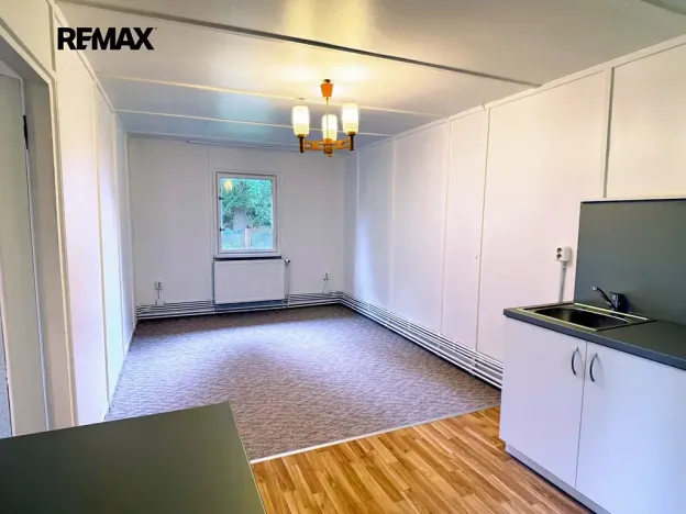Pronájem chaty, Praha - Újezd nad Lesy, Holšická, 50 m2