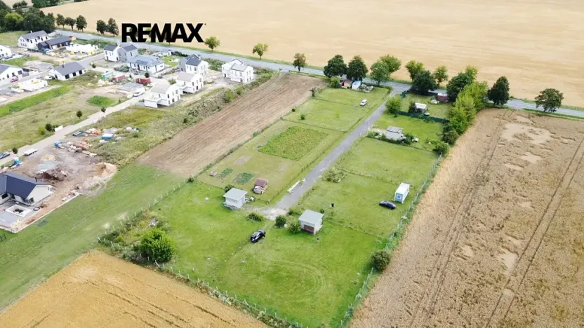 Prodej zahrady, Tursko, 807 m2