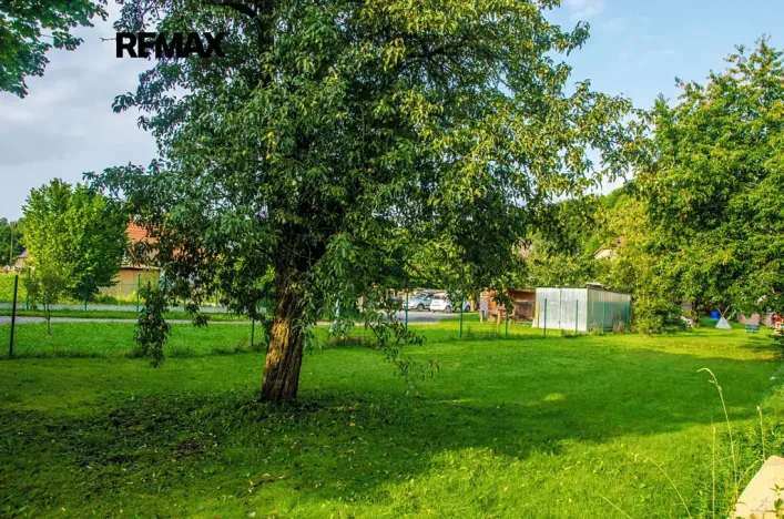 Prodej pozemku pro bydlení, Benátky, 606 m2