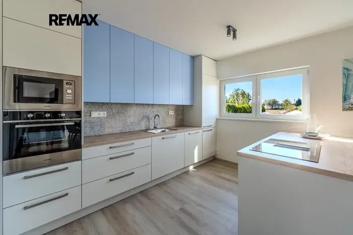 Prodej bytu 3+kk, Hradec Králové, Meruňková, 86 m2