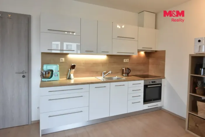 Pronájem bytu 2+kk, Praha - Vysočany, Strnadových, 58 m2