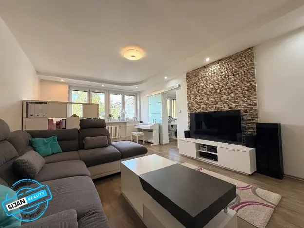 Prodej bytu 3+1, Krnov, Albrechtická, 77 m2