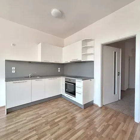 Pronájem bytu 2+kk, Praha - Holešovice, Malá Plynární, 51 m2