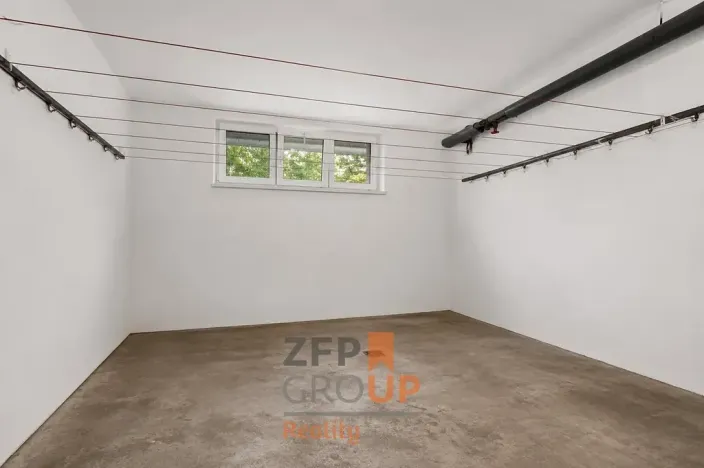 Prodej bytu 3+1, Litomyšl, Komenského nám., 82 m2