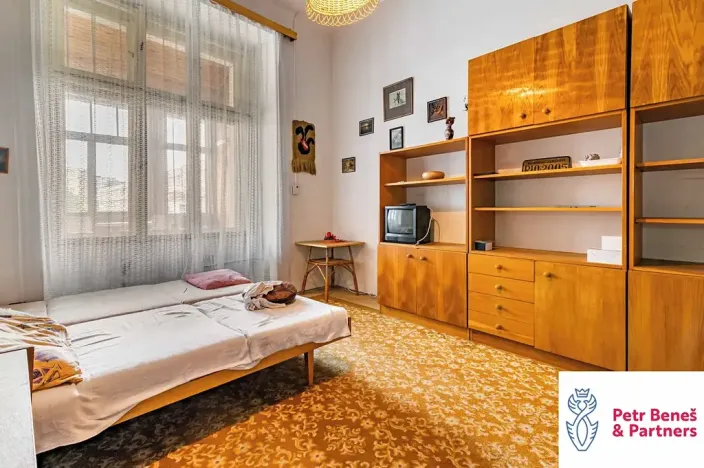 Prodej obchodního prostoru, Rakovník, Husovo náměstí, 1100 m2
