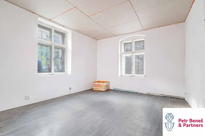 Prodej obchodního prostoru, Rakovník, Husovo náměstí, 1100 m2