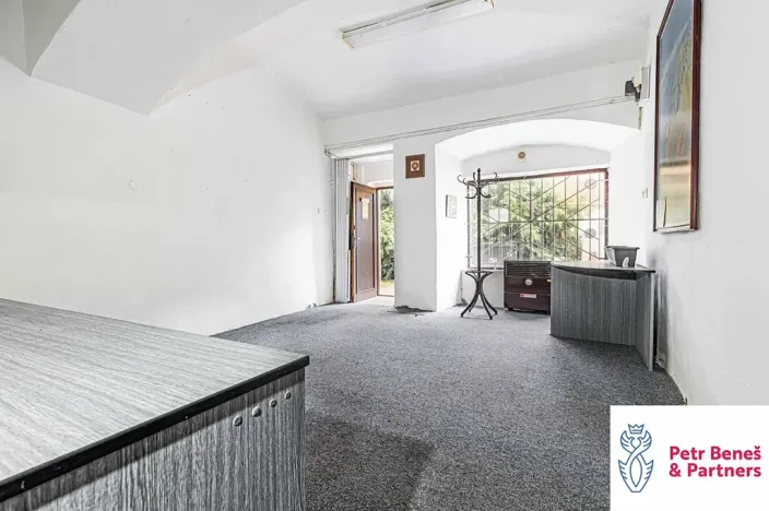 Prodej obchodního prostoru, Rakovník, Husovo náměstí, 1100 m2