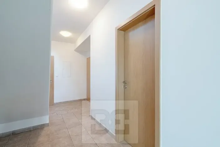 Pronájem rodinného domu, Praha - Kbely, Pod Nouzovem, 148 m2