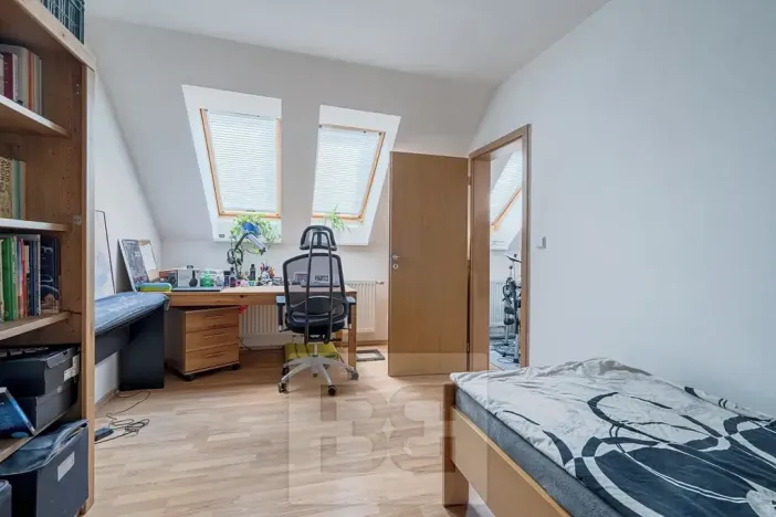 Pronájem rodinného domu, Praha - Kbely, Pod Nouzovem, 148 m2
