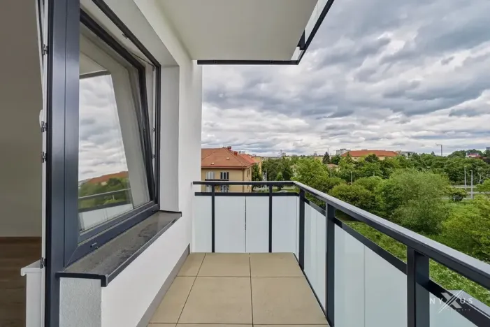 Pronájem bytu 2+kk, Praha - Strašnice, Strančická, 52 m2
