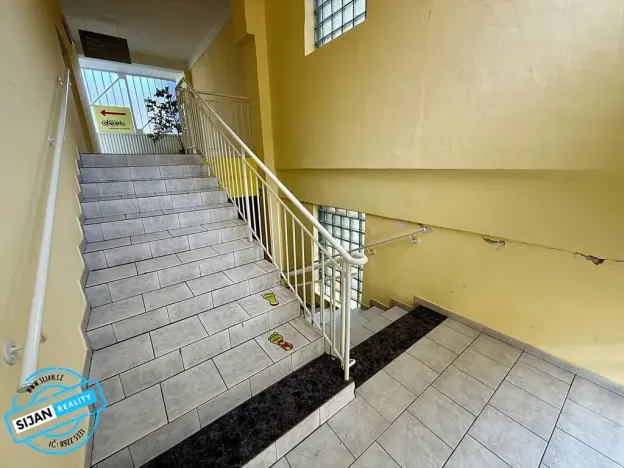 Pronájem kanceláře, Opava, Lepařova, 10 m2