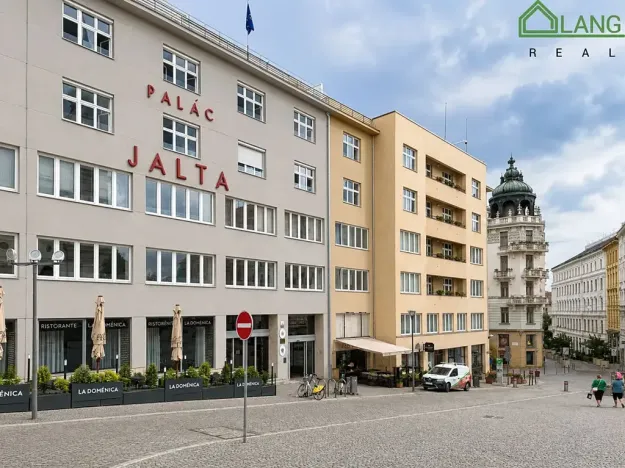 Pronájem kanceláře, Brno, Dominikánské náměstí, 380 m2