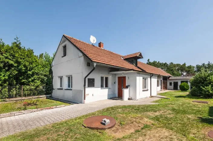 Prodej rodinného domu, Tři Dvory, 95 m2