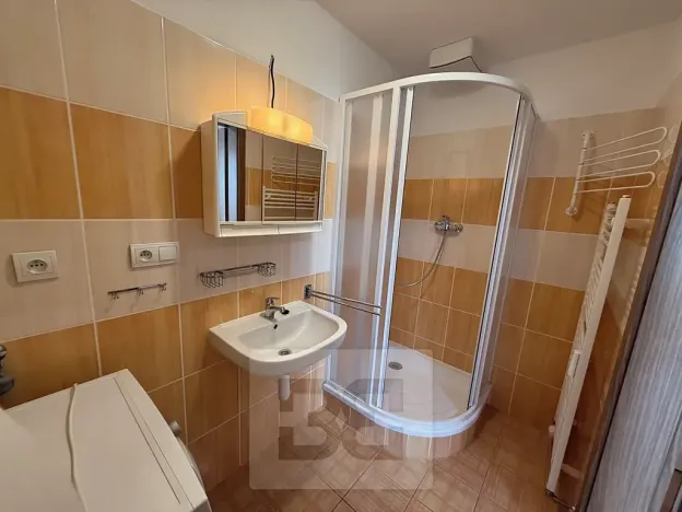 Pronájem bytu 2+kk, Hradec Králové, Svatojánská, 59 m2