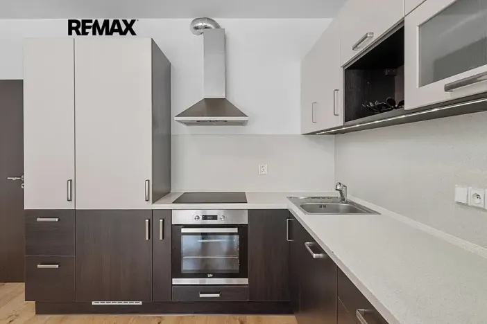 Prodej bytu 2+kk, Plzeň, Špačková, 52 m2