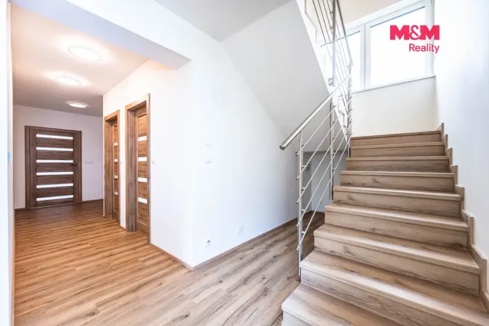 Prodej rodinného domu, Žižice - Osluchov, 248 m2