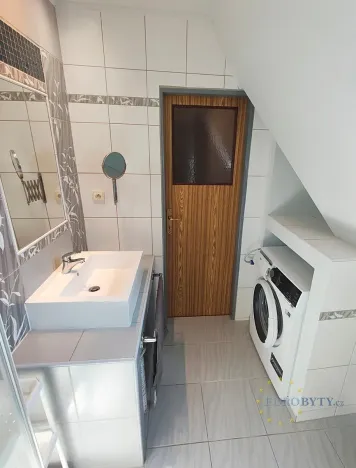 Pronájem bytu 2+1, Praha - Stodůlky, Živcových, 70 m2