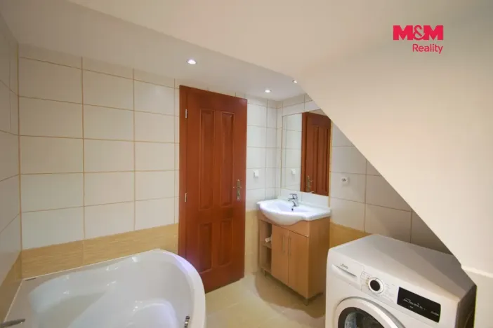 Prodej komerční nemovitosti, Příbor, Místecká, 308 m2