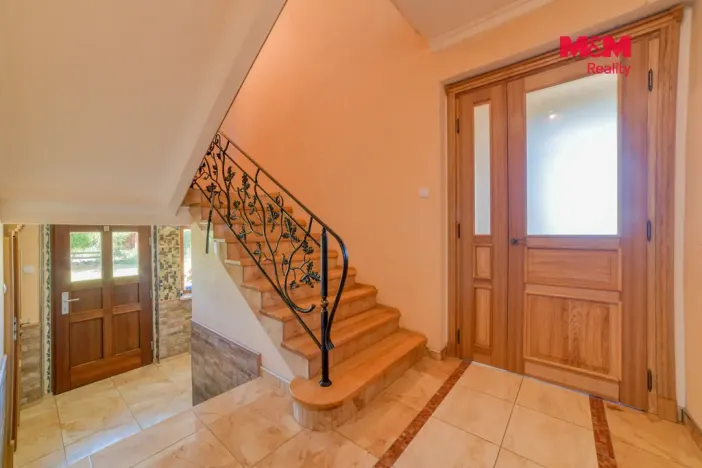 Prodej rodinného domu, Velká Hleďsebe, Pohraniční stráže, 220 m2