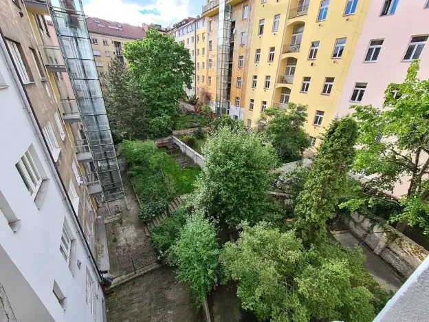 Pronájem bytu 1+kk, Praha - Vršovice, Holandská, 27 m2