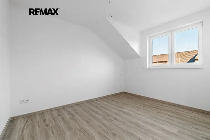Prodej bytu 4+kk, Vochov, 80 m2