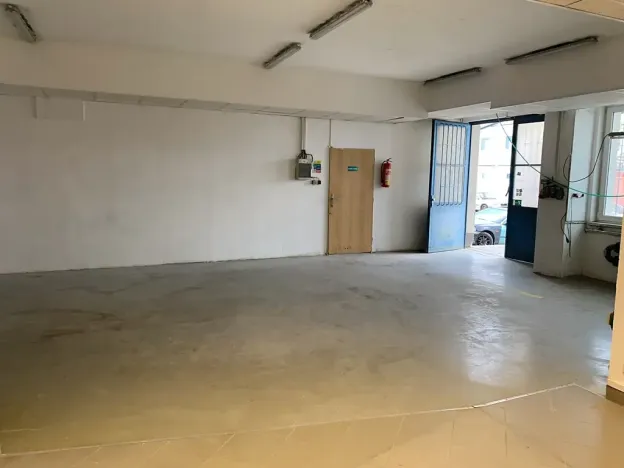 Pronájem skladu, Praha - Uhříněves, Přátelství, 197 m2