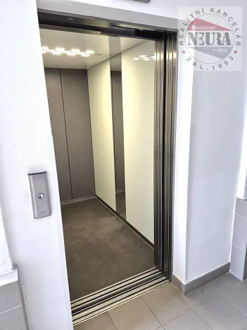 Prodej bytu 1+1, Praha - Kamýk, Pavlíkova, 47 m2