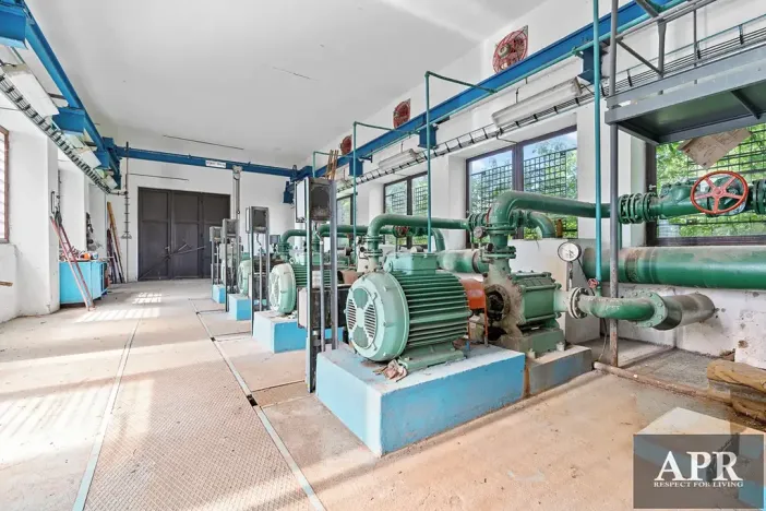 Prodej komerční nemovitosti, Hluk, 192 m2