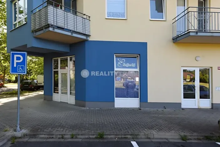Pronájem obchodního prostoru, Strakonice, Vodní, 71 m2