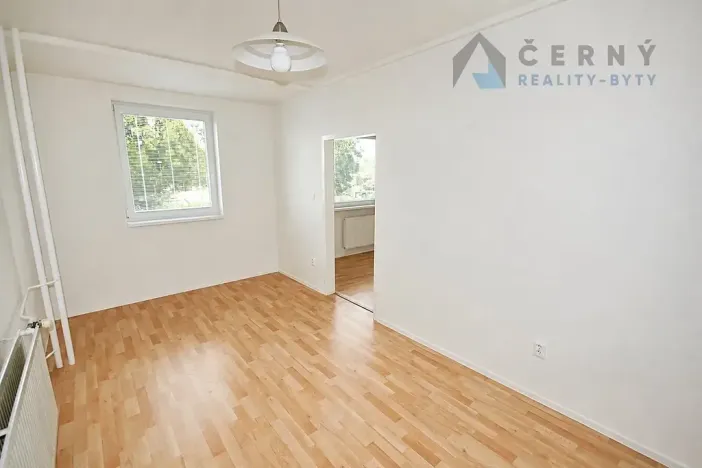 Pronájem bytu 2+kk, Liberec, Dobiášova, 36 m2