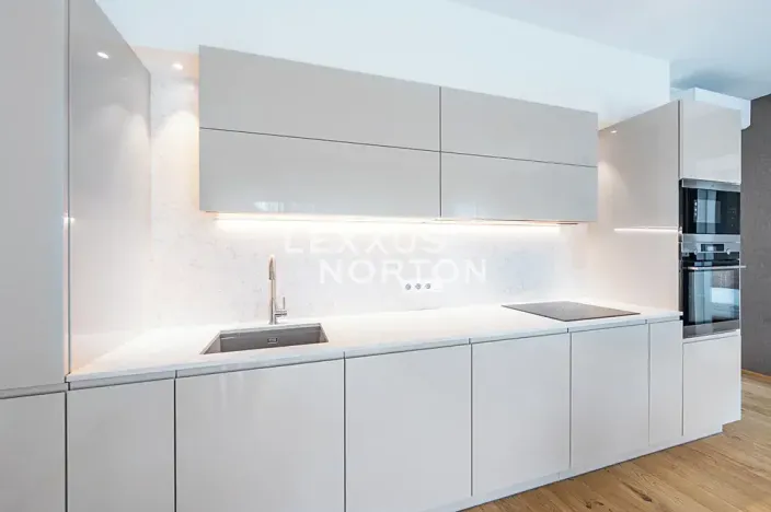 Pronájem bytu 2+kk, Praha - Bubeneč, Na Marně, 47 m2