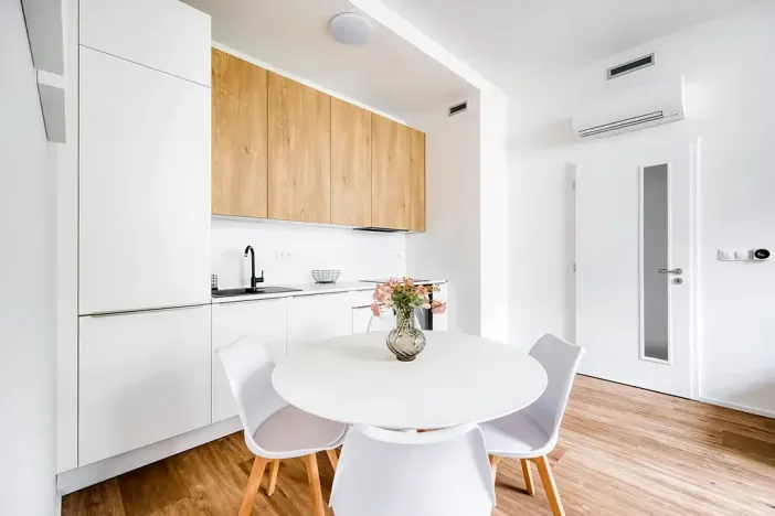 Pronájem bytu 3+kk, Praha - Karlín, Pernerova, 67 m2