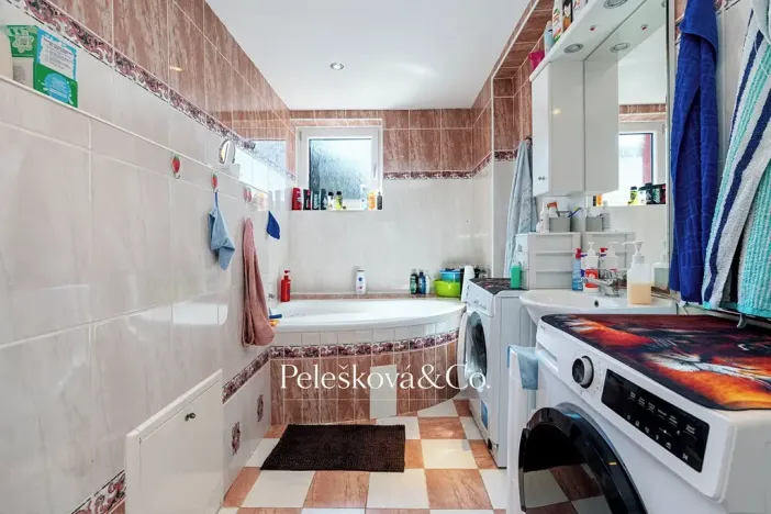 Prodej vícegeneračního domu, Praha - Štěrboholy, Pod areálem, 333 m2