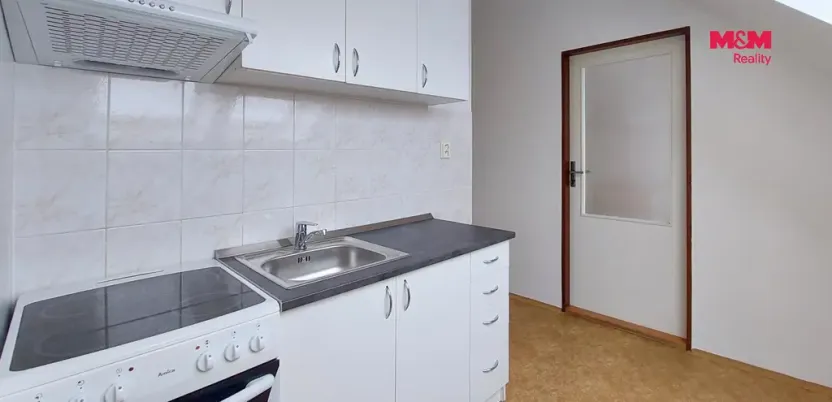 Pronájem bytu 2+1, Králíky, V Bytovkách, 42 m2