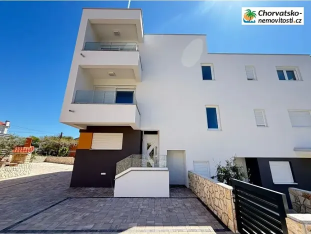 Prodej bytu 3+kk, Novalja, Chorvatsko, 68 m2