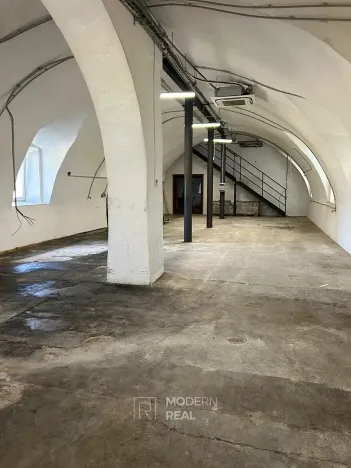 Pronájem skladu, Hajany, 450 m2