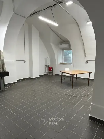 Pronájem skladu, Hajany, 450 m2