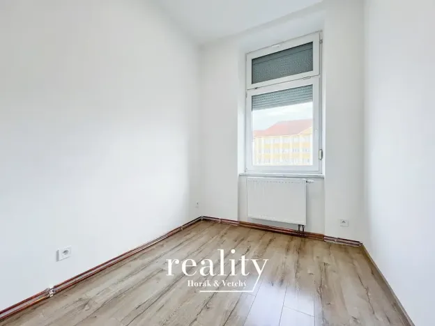 Pronájem bytu 2+kk, Znojmo, Na Rejdišti, 38 m2