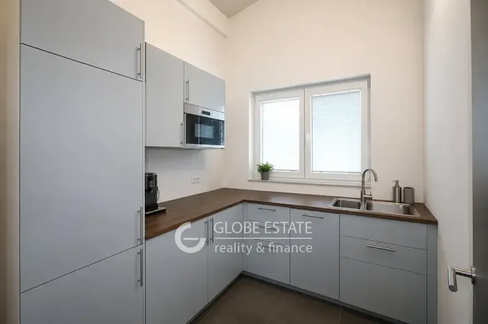 Pronájem výrobních prostor, Záryby, 1000 m2