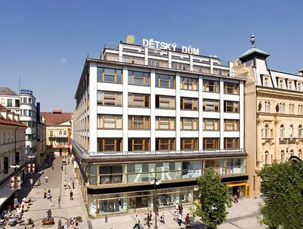 Pronájem kanceláře, Praha - Staré Město, Na příkopě, 596 m2