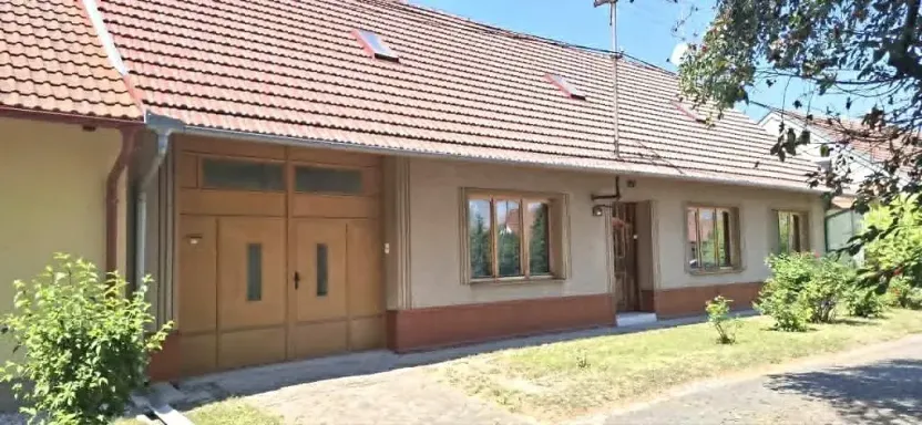 Prodej rodinného domu, Ivaň, 350 m2